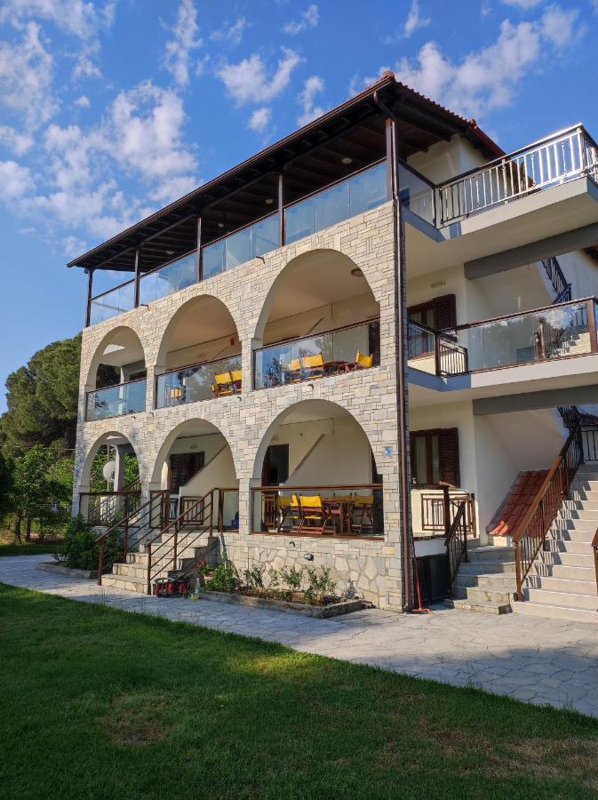 Aegialis Apartments فوروفورو المظهر الخارجي الصورة